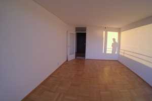1-Zimmer-Appartement für Einzelperson, Ostbalkon, Einbauküche – Stolzingstraße 21, 81927 München – Vorschaubild 4