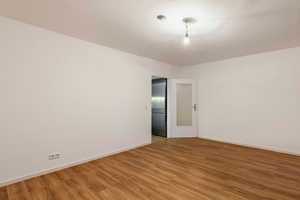 Bezugsfrei! Lichtdurchflutete 2-Zi.-Wohnung mit Balkon in Top-Lage – Hannover – Vorschaubild 4