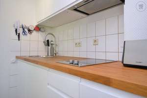 Sehr schöne möblierte 1,5-Zimmer Wohnung mit Balkon im Wiesbadener Rheingauviertel – Die vollständige Adresse der Immobilie erhältst du vom Anbieter., 65197 Rheingauviertel / Hollerborn, Wiesbaden – Vorschaubild 13