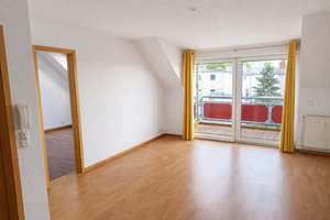 Helle Dachgeschosswohnung in St. Gertrud: Dreizimmer-Wohnung mit Balkon – Die vollständige Adresse der Immobilie erhältst du vom Anbieter., 23566 Sankt Gertrud, Lübeck – Vorschaubild 2
