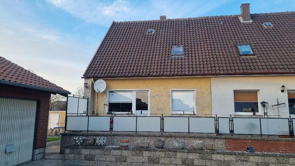 Immobilie in Schellerten - Ruhig gelegene Doppelhaushälfte sucht handwerkliche Hände - Bild 2