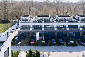 Ein besonderes Zuhause: Stilvolles Townhouse im Villenpark Groß Glienicke – Die vollständige Adresse der Immobilie erhältst du vom Anbieter., 14476 Groß Glienicke, Potsdam – Vorschaubild 5