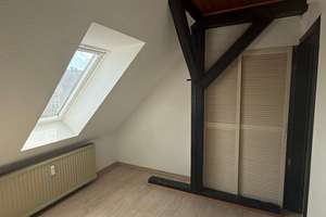2-Zimmer-Dachgeschosswohnung mit urigem Charme und Einbauküche – Die vollständige Adresse der Immobilie erhältst du vom Anbieter., 38118 Westliches Ringgebiet, Braunschweig – Vorschaubild 8