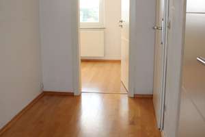 Generationswohnen : Reihenendhaus mit 2 Wohnungen, großem Garten und 2 Garagen – Die vollständige Adresse der Immobilie erhältst du vom Anbieter., 33605 Stieghorst, Bielefeld – Vorschaubild 35