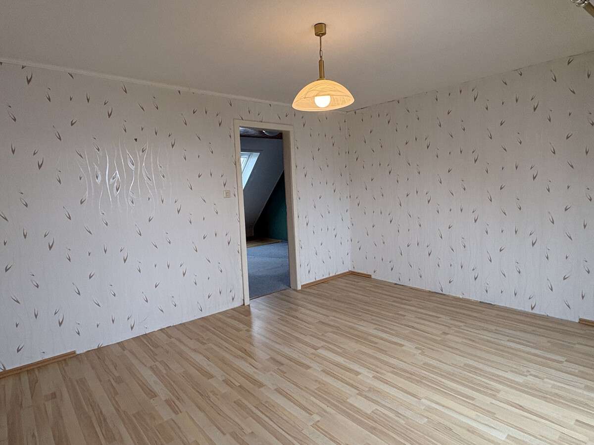 Immobilie in Burgdorf - KARSTEN IMMOBILIEN ermöglicht Ihnen: Wohnen im sehr gut geschnittenen Reihenmittelhaus in Burgdorf - Bild 13