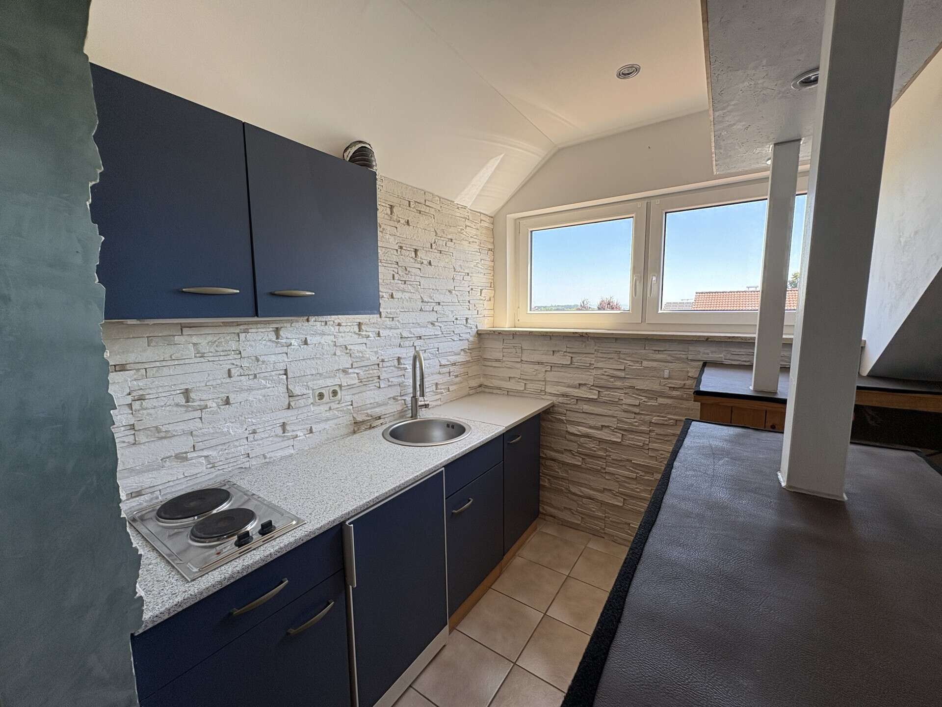 Immobilie in Mallersdorf-Pfaffenberg - Gepflegtes Einfamilienhaus mit Wintergarten in ruhiger Lage - Bild 7