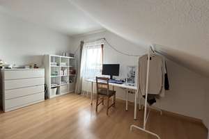 Moderne 3,5 Zimmer Dachgeschosswohnung mit Südbalkon, Kellerraum und zwei Pkw-Stellplätzen – Welschstr. 45, 74080 Böckingen, Heilbronn – Vorschaubild 15