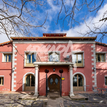 Majestätisches Herrenhaus in der Sierra de Madrid