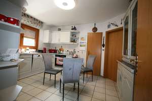 Zweifamilienhaus – Hochwertiges Weberhaus mit Traumgrundstück in bester Lage von Henneberg – Am Schulgarten 28, 98617 Henneberg – Vorschaubild 7