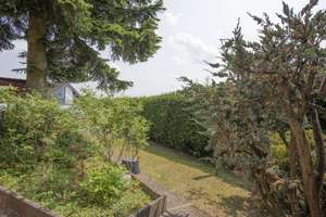 Wintergarten, Blick, Gartenpool, PV, viel Platz für die Familie - großes EFH oder Generationenhaus – Die vollständige Adresse der Immobilie erhältst du vom Anbieter., 61279 Grävenwiesbach – Vorschaubild 3