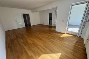 Lindenthal: moderne 3-Raum-Wohnung ( 87 m²) in Köln Lindenthal – Die vollständige Adresse der Immobilie erhältst du vom Anbieter., 50935 Lindenthal (Ortsteil), Köln – Vorschaubild 3