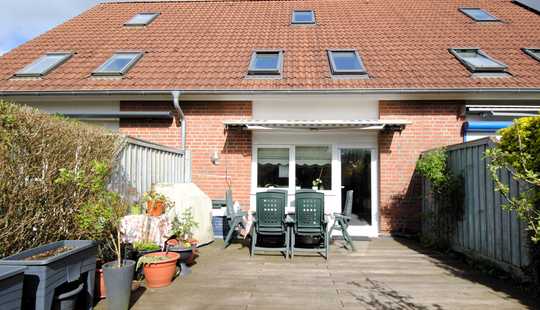 Bild von Sehr gepflegtes Reihenmittelhaus mit Carport und Garten in Kiel-Wellsee