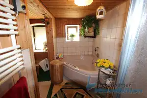 *** Tolles Wohnhaus mit vielseitig nutzbarer Gaststube in Höhenlage Nähe Langfurth/Schöllnach *** – Deggendorf (Kreis) – Vorschaubild 22