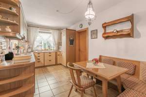 Neue Wärmepumpe! 1-2 Fam.-Haus in bester Wohnlage mit PV-Anlage inkl. Stromspeicher! – Die vollständige Adresse der Immobilie erhältst du vom Anbieter., 84089 Aiglsbach – Vorschaubild 18