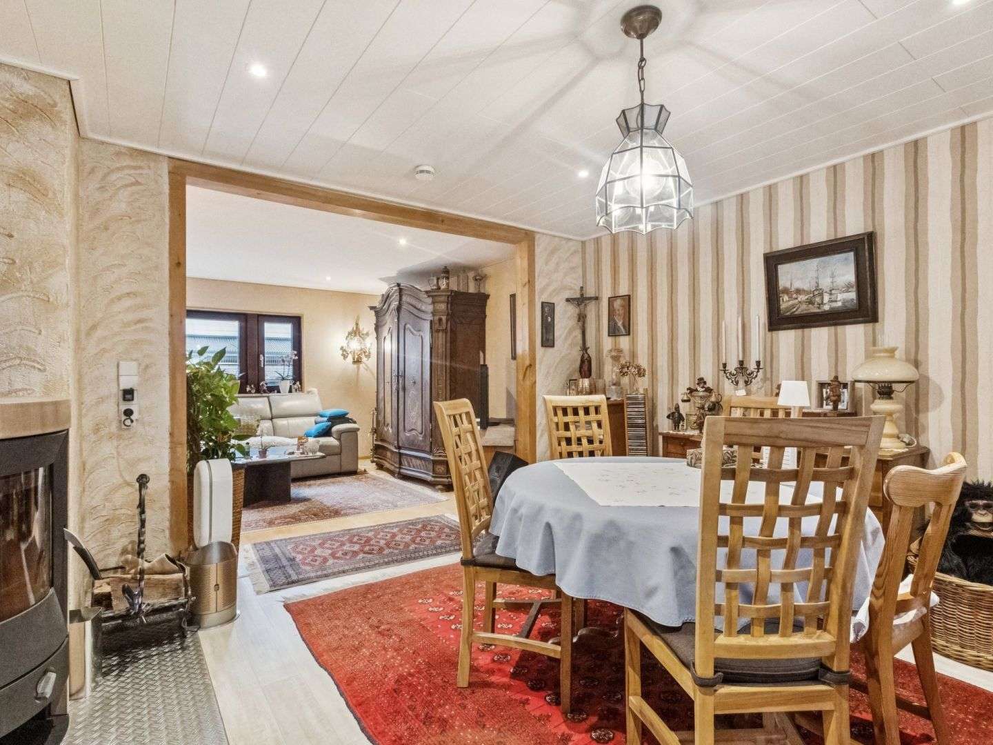 Immobilie in Bad Krozingen - Zwei Doppelhaushälften auf einem Grundstück - Charmantes Liebhaberobjekt in Bad Krozingen - Bild 6