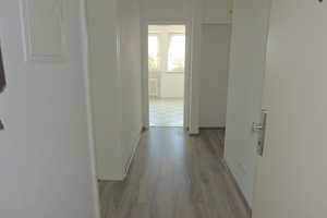 RENOVIERTE 3-ZI.-WOHNUNG IM 2. OBERGESCHOSS M. AUFZUG U. BALKON IN RUHIGER LAGE VON KR.-GARTENSTADT – Stettiner Straße 27, 47829 Krefeld – Vorschaubild 5