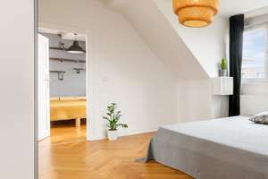 Rooftop Bliss - Gepflegte Dachgeschosswohnung mit Südbalkon in ruhiger Innenhoflage nahe Körnerpark – Die vollständige Adresse der Immobilie erhältst du vom Anbieter., 12051 Neukölln (Ortsteil), Berlin – Vorschaubild 7