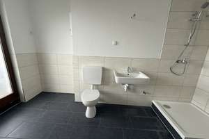 PENTHOUSE (- Stil)! Sanierte 2-Zi.-Wohnung mit fast 20 m² Balkonfläche! 5. OG ohne Aufzug! – Düsseldorfer Str. 297, 47053 Dellviertel, Duisburg – Vorschaubild 3
