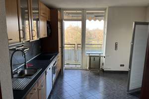 Pendlerfreundliche 3-Zimmer-Wohnung mit Garage und 2 Balkonen – Mauritzstraße 65, 47829 Uerdingen, Krefeld – Vorschaubild 4