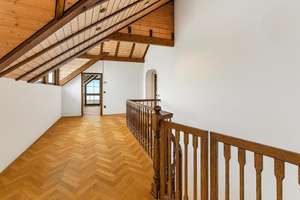 Großzügiges Einfamilienhaus mit Gewerbeoption in Neu-Anspach – 9 Zimmer, Balkon, Weitblick & Sauna – Die vollständige Adresse der Immobilie erhältst du vom Anbieter., 61267 Neu-Anspach – Vorschaubild 17