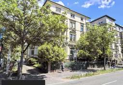 Kriegsstr 234 aussen links