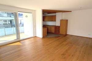 Exklusive 4-Zimmer Wohnung mit EBK + TG-Stpl. im Freiburg Osten – Die vollständige Adresse der Immobilie erhältst du vom Anbieter., 79117 Kappel, Freiburg im Breisgau – Vorschaubild 3