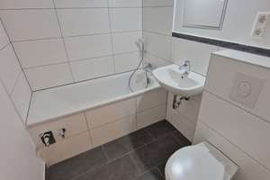 Vermietungsaktion - Sanierte 3-RW mit EBK & Balkon – Telemannstraße 30, 6124 Südliche Neustadt, Halle (Saale) – Vorschaubild 4