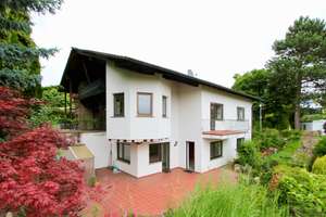 Idyllisches Ein- bis Zweifamilienhaus in begehrter Lage in Hohenwettersbach!