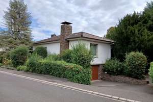 5- Zimmer-Bungalow mit repräsentativem Innenleben, großem Garten und ruhiger Lage! Nähe Schwimmbad. – Die vollständige Adresse der Immobilie erhältst du vom Anbieter., 55450 Langenlonsheim – Vorschaubild 4