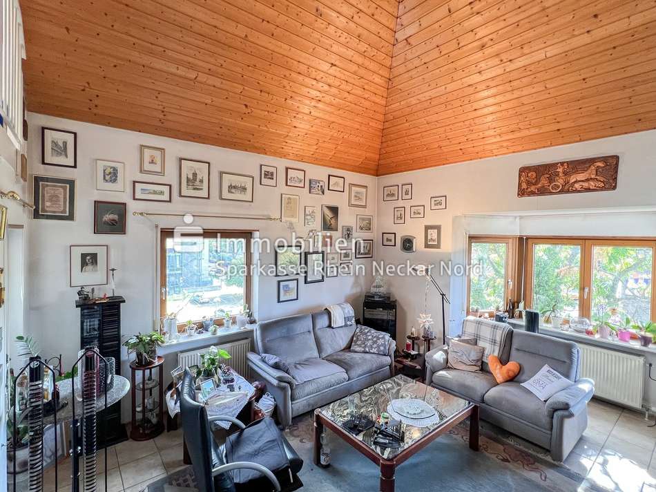 Blick ins Wohnzimmer