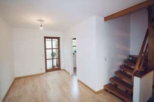 Charmantes, frisch renoviertes   4-Zimmer Eck-Haus in München-Obermenzing – Rathochstraße 9, 81247 Obermenzing, München – Vorschaubild 11