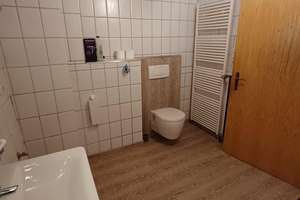 Kapitalanlage: Gut vermietetes Einfamilienhaus in traumhafter Schwarzwaldlage. – Die vollständige Adresse der Immobilie erhältst du vom Anbieter., 78148 Gütenbach – Vorschaubild 16