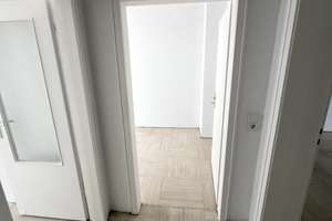 Helle 3-Zimmer-Wohnung mit Balkon in Duisburg-Aldenrade – frisch renoviert – Die vollständige Adresse der Immobilie erhältst du vom Anbieter., 47179 Fahrn, Duisburg – Vorschaubild 11