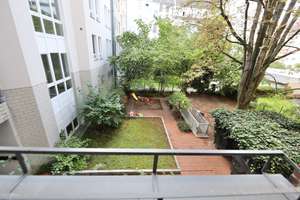 AUFZUG, BALKON & GEMEINSCHAFTLICHE DACHTERRASSE - ZENTRAL GELEGEN - ZUM NEU GESTALTEN – Die vollständige Adresse der Immobilie erhältst du vom Anbieter., 10715 Wilmersdorf, Berlin – Vorschaubild 10
