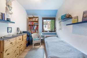 Charmantes Reihenmittelhaus mit vermieteter Erdgeschosswohnung – Die vollständige Adresse der Immobilie erhältst du vom Anbieter., 28199 Hohentor, Bremen – Vorschaubild 18