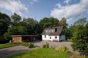 Freistehendes 7-Raum-Einfamilienhaus mit Carport auf großem Grundstück in Bochum Weitmar – Die vollständige Adresse der Immobilie erhältst du vom Anbieter., 44795 Eppendorf, Bochum – Vorschaubild 1