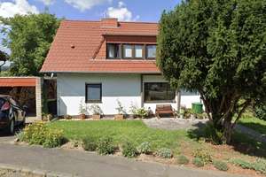 Großzügiges 6-Zimmer-Einfamilienhaus mit Garten, Terrasse und 2 Balkonen – ca. 190 m2