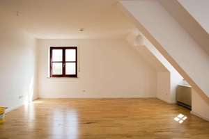 didem® | 3-Zimmer-Dachgeschosswohnung zu vermieten – Die vollständige Adresse der Immobilie erhältst du vom Anbieter., 86154 Kriegshaber, Augsburg – Vorschaubild 4