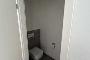 moderne 3-Zimmer Wohnung – Die vollständige Adresse der Immobilie erhältst du vom Anbieter., 53117 Graurheindorf, Bonn – Vorschaubild 8
