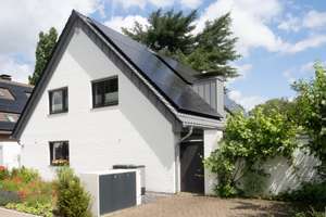Freistehendes, gepflegtes Einfamilienhaus mit großem Garten in Düsseldorf-Angermund