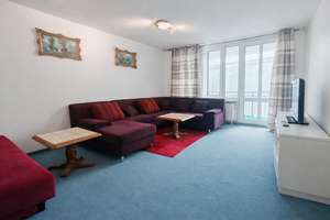 Lichtdurchflutete 3-Zimmer-Wohnung mit zwei Balkonen in ruhiger Parkanlage – sofort bezugsfrei!