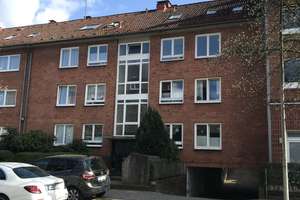 Komplett sanierte 3-Zimmer-Wohnung mit gr. Balkon in ruhiger Lage zu vermieten