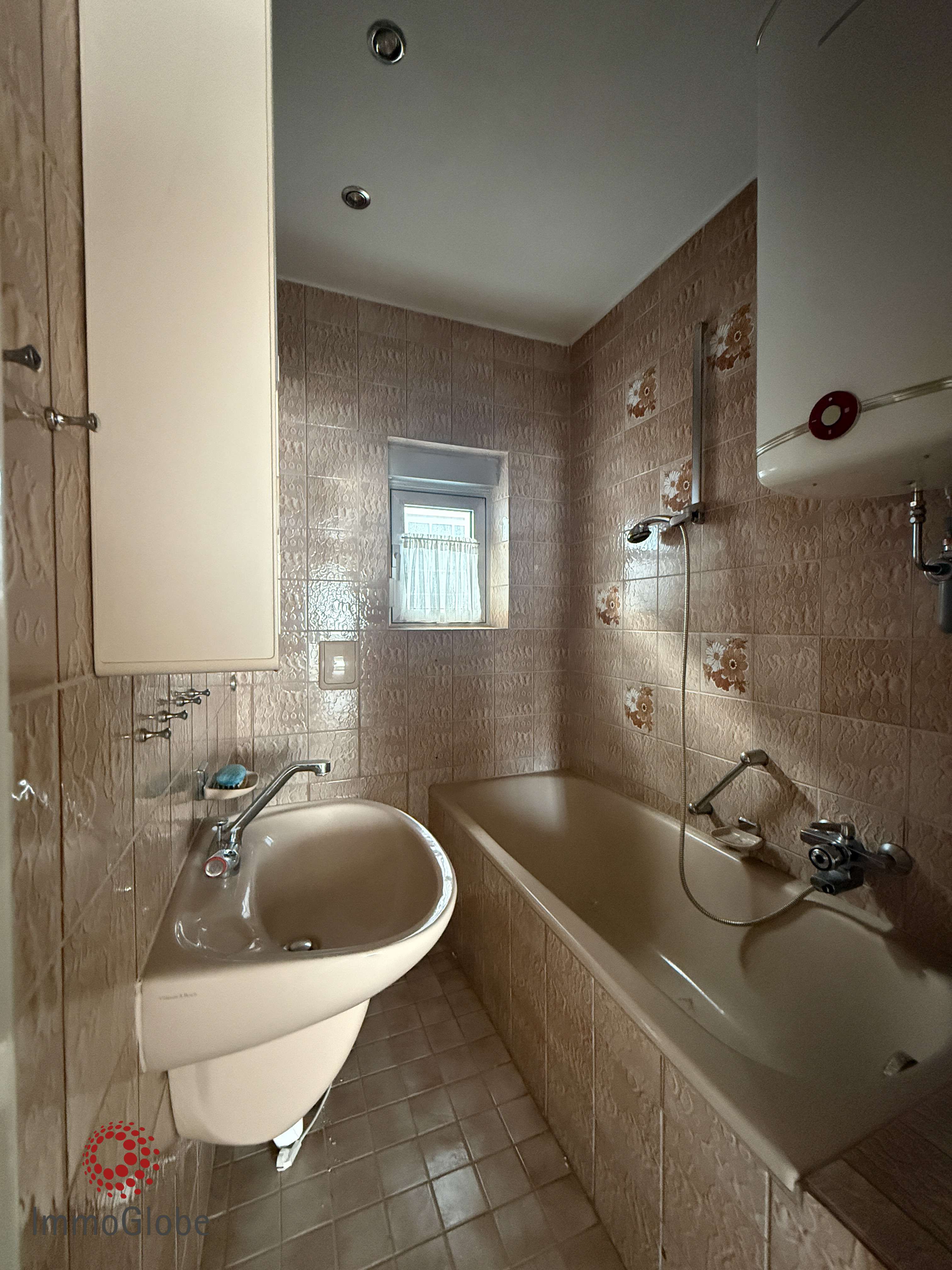 Handwerker Aufgepasst! Sanierungsbedürftiges Ein- bis Zweifamilienhaus in begehrter Lage, Südwestpfalz Kreis – Bild 4