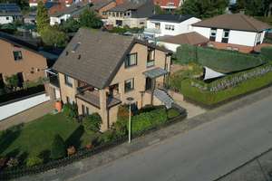 Hier will ich bleiben! Freistehendes EFH mit Einliegerwohnung und Garage.. – Nikolausberg xx, 52379 Langerwehe – Vorschaubild 1