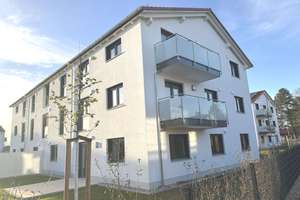 ERSTBEZUG! Sonnige und schöne 3-Zimmer-Dachgeschoss-Wohnung mit Balkon! – Lavendelweg 8, 85551 Kirchheim bei München – Vorschaubild 1