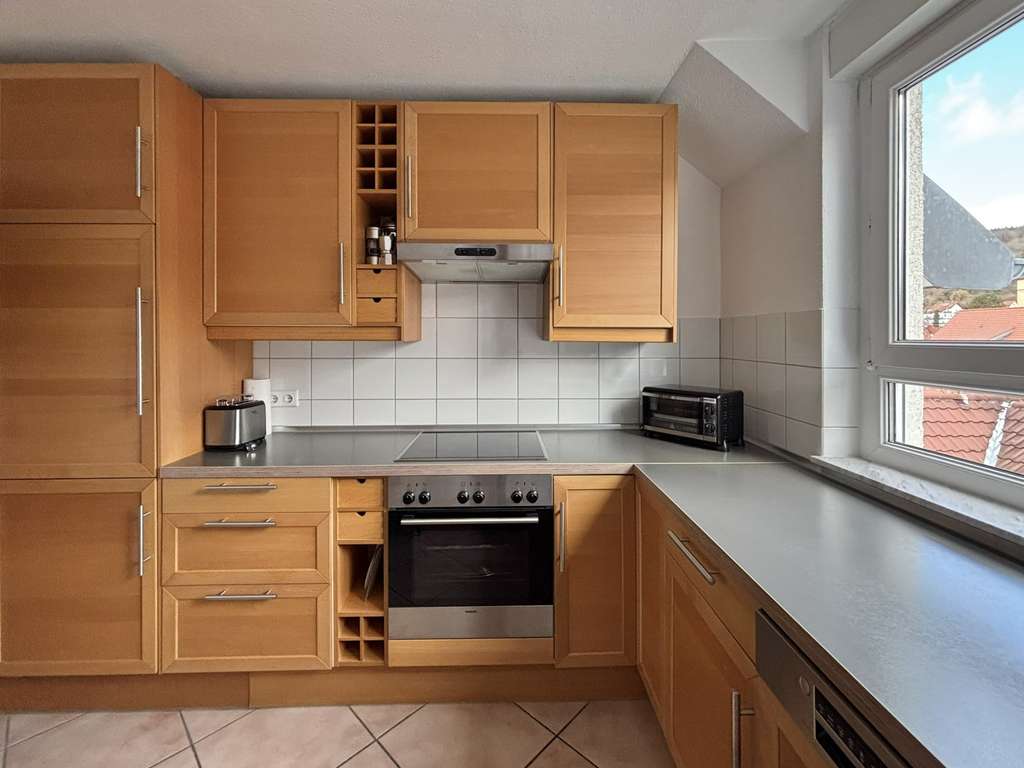 Immobilie in Hemsbach - Lichtdurchflutete 2-Zimmerwohnung über den Dächern von Hemsbach - Bild 1