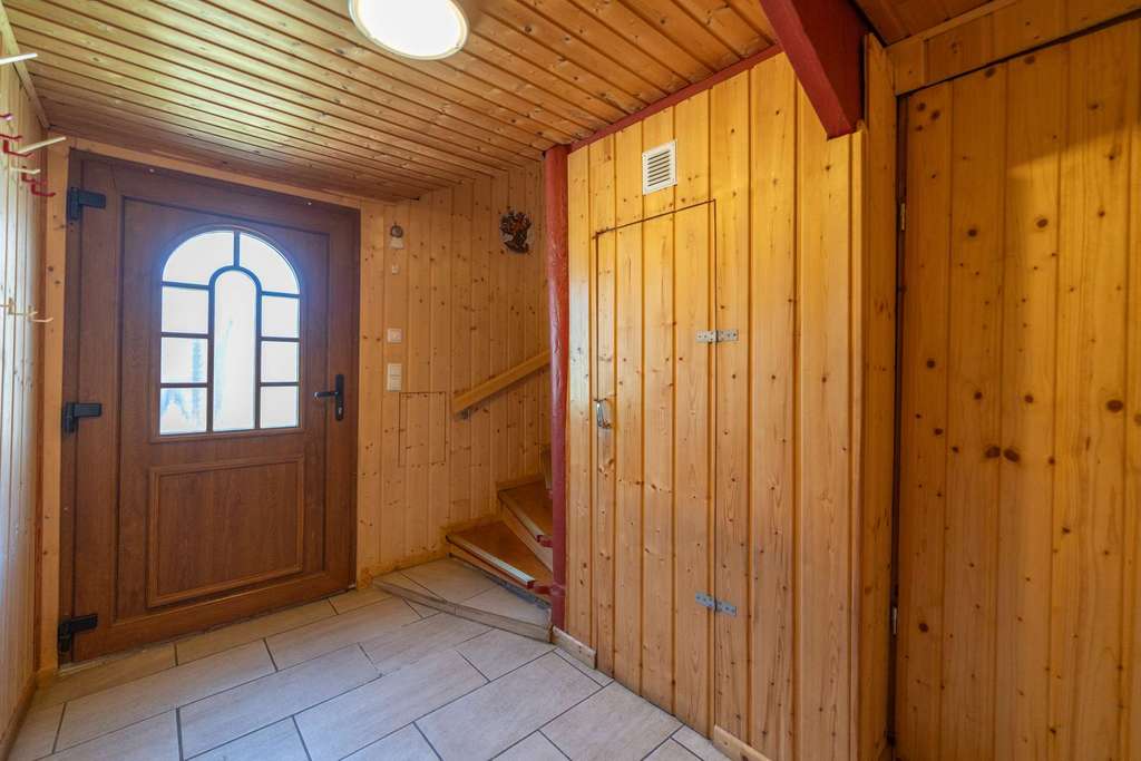 Immobilie in Lautertal - Kleines Einfamilienhaus mit schönem Grundstück direkt in Lautertal! - Bild 1