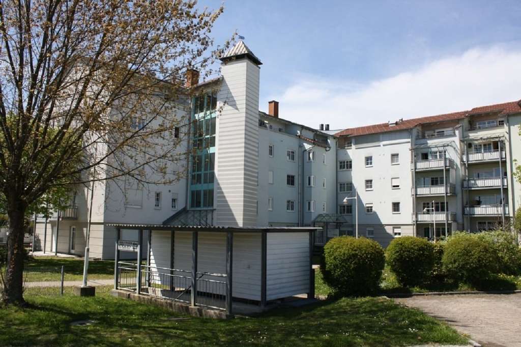 Immobilie in Waldshut-Tiengen - Solide vermietete Wohnung mit Lift in Waldshut-Tiengen - Bild 1