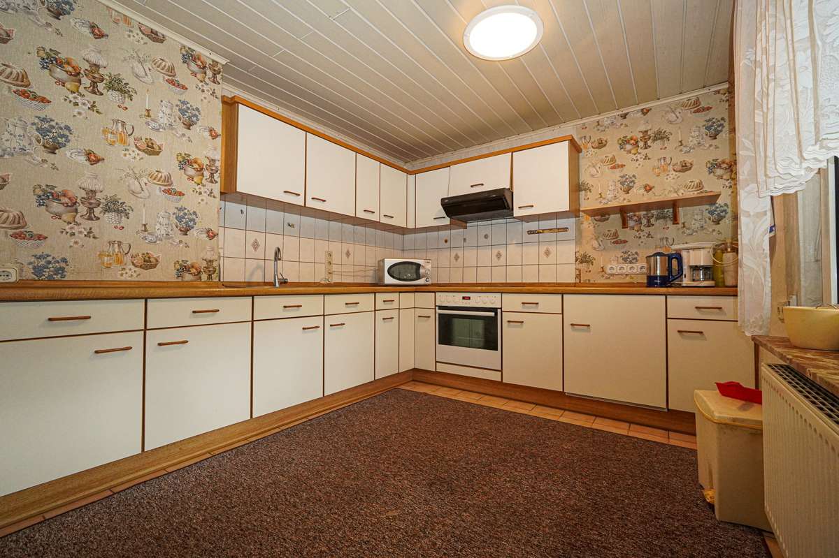 Immobilie in Nentershausen - +++ Geplagtes Einfamilienhaus für die kleine Familie +++ - Bild 11