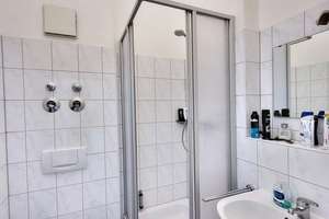 Interessante Kapitalanlage am Zentrumsrand – Die vollständige Adresse der Immobilie erhältst du vom Anbieter., 93053 Kasernenviertel, Regensburg – Vorschaubild 3